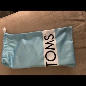 Tom’s Sunglasses